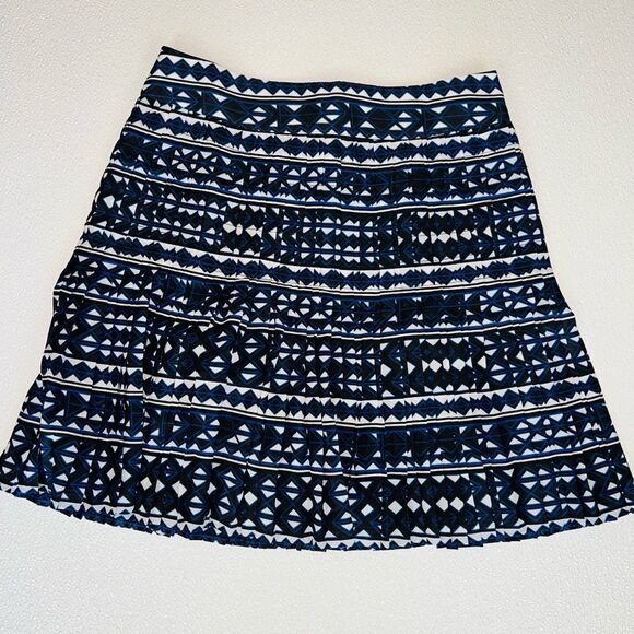 J. Crew Pleated Geometric Print Skirt Blue/White Size 0 - Picture 4 of 10